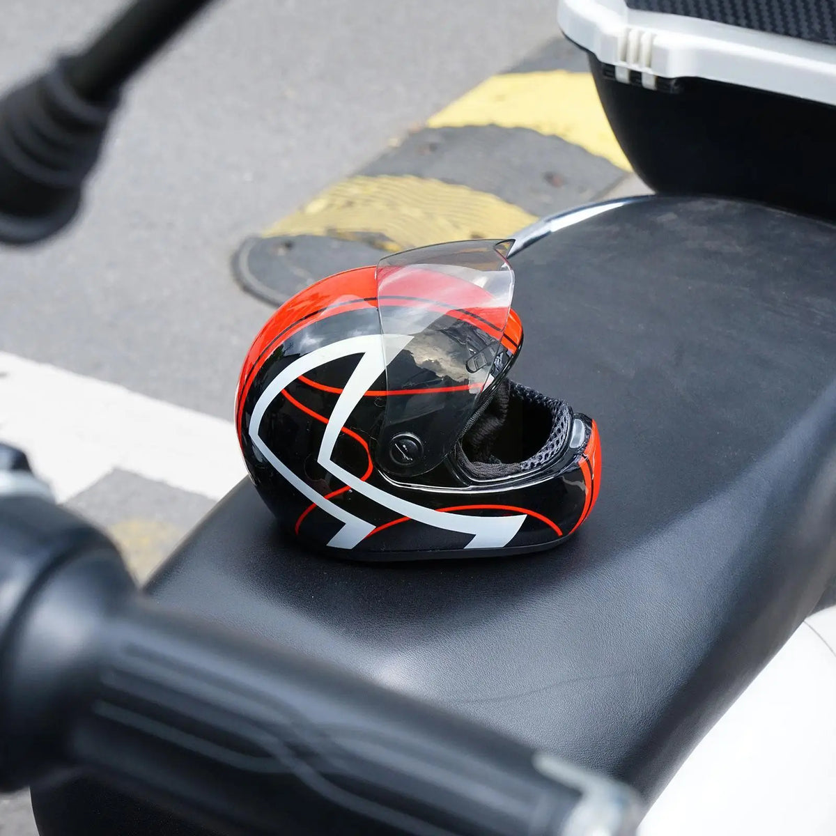 Mini Motorcycle Helmet Costume Prop for Pets