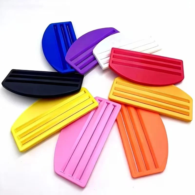 Cat Food Squeezer: Extract & Save Every Bit, Ensures Zero Waste, Perfect for Clean Feeding, Ideal for Food Bags.